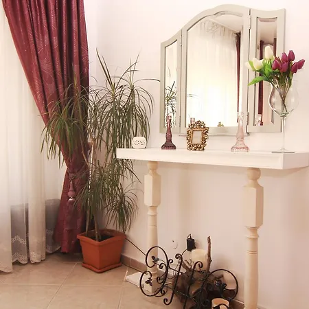 Superior Studio 52 Old Town Apartman *