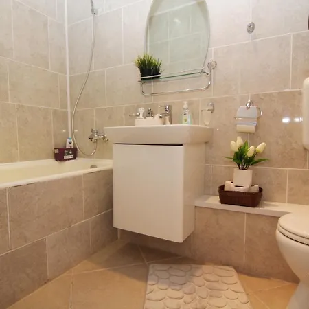Superior Studio 52 Old Town Apartment