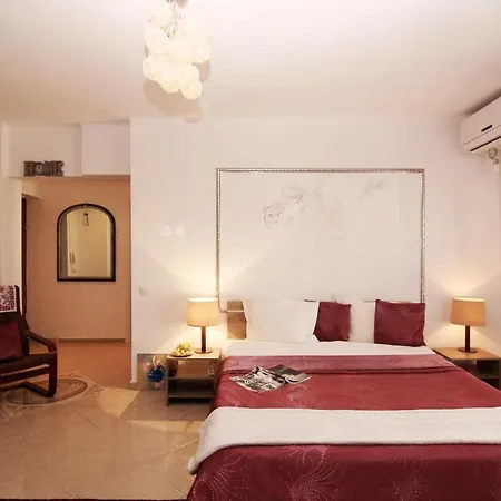 Superior Studio 52 Old Town Apartment *